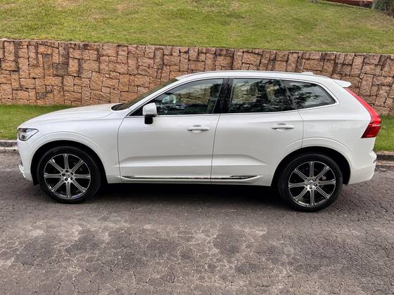 VOLVO XC60 2.0 T5 GASOLINA INSCRIPTION AWD GEARTRONIC VOLVO XC60 2.0 T5 GASOLINA INSCRIPTION AWD GEARTRONIC